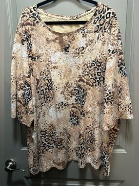Catherines Size 5X (34/36W) Animal Print Cotton Tee EUC